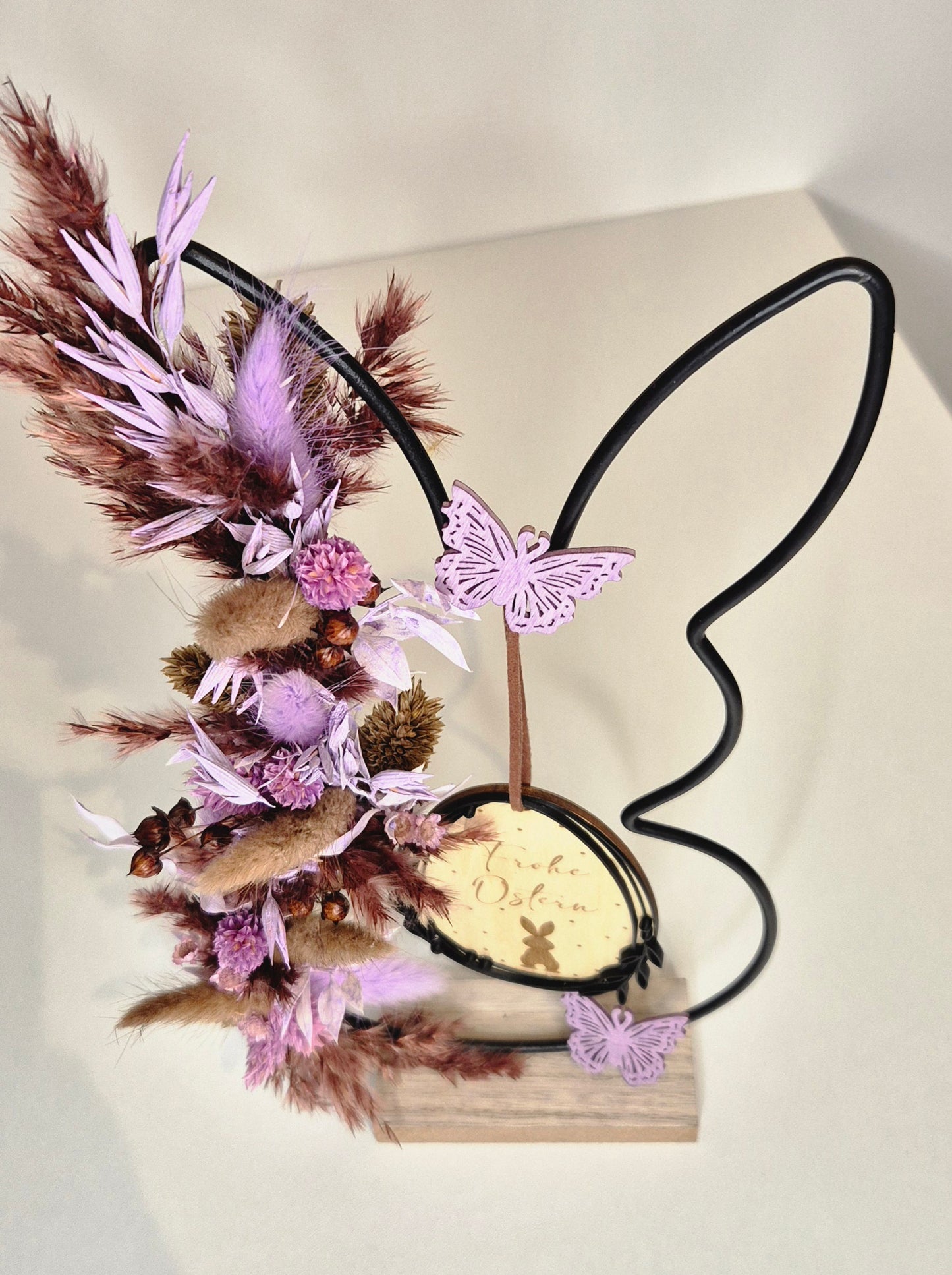 Deko-Hase zum Stellen mit Trockenblumen und Holz-Ei "Frohe Ostern"