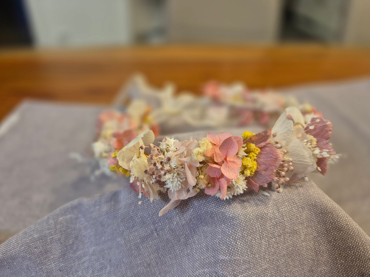 Haarkranz "Rosa-Creme-Gelb"