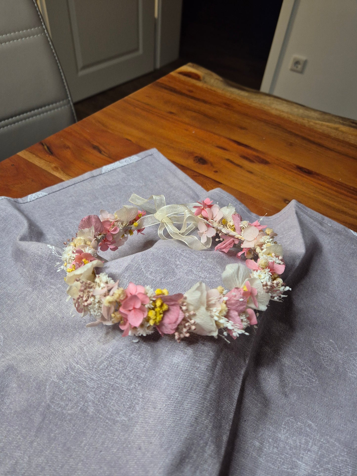 Haarkranz "Rosa-Creme-Gelb"