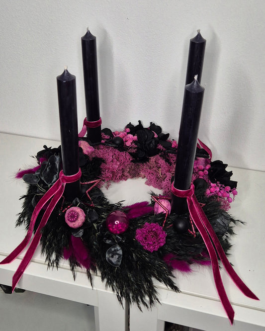 Adventskranz Schwarz/Pink mit Stabkerzen