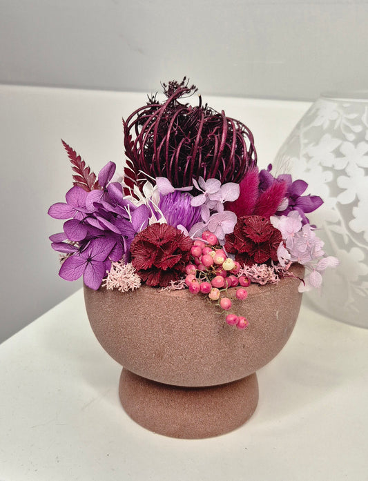 Kleines Gesteck Bordeaux/Flieder