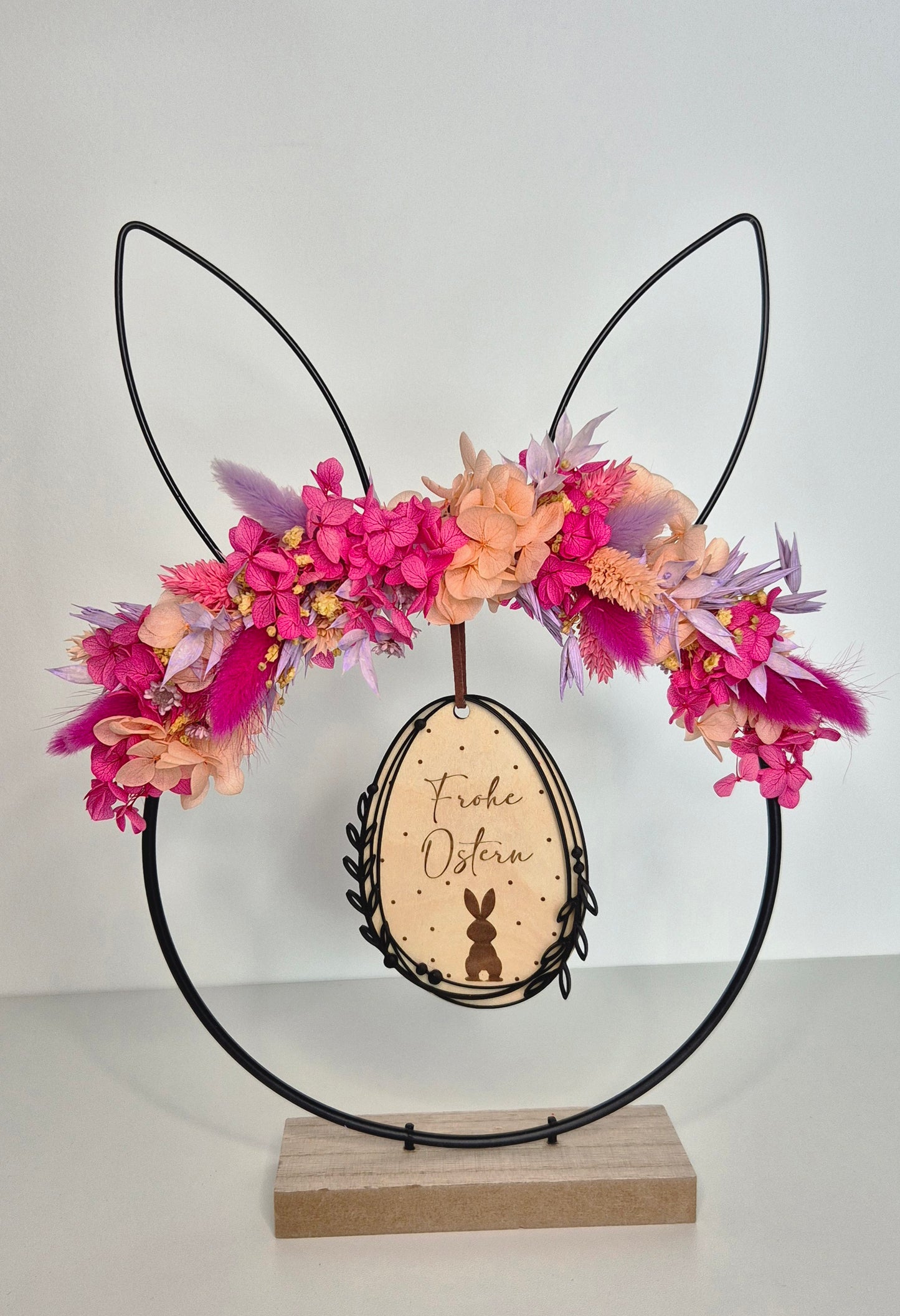 Deko-Ring "Hase" zum Stellen mit Trockenblumen und Holz-Ei