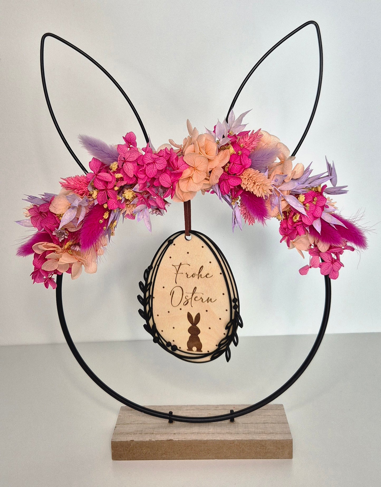 Deko-Ring "Hase" zum Stellen mit Trockenblumen und Holz-Ei