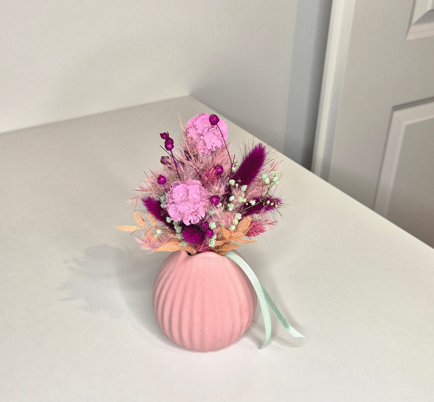 Kleiner Strauß mit Vase und Trockenblumen "Lollipop"